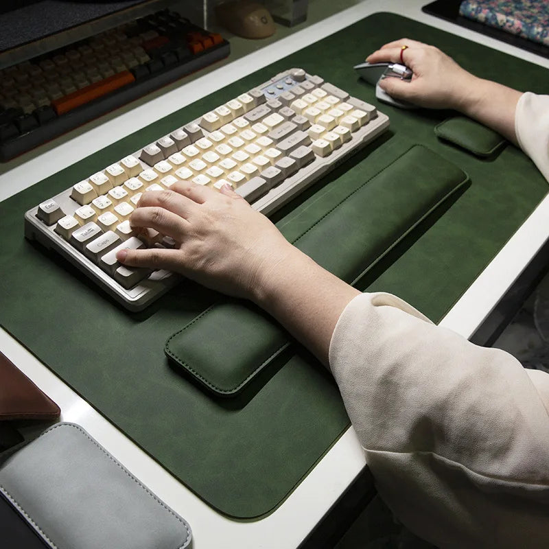 Σετ Συνθετικό Δέρμα (Προστατευτικό γραφείου και μαξιλάρια καρπών)